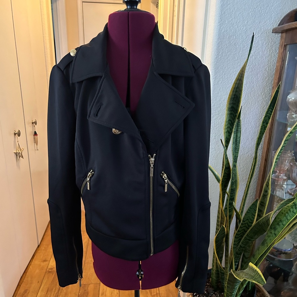 $20 True Black Jacket. Bisou Bisou - Picture 3 of 6
